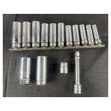 14 Snap-On sockets and extender