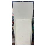 8ï¿½ Lifetime folding table & 4ï¿½ Iceberg folding