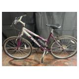 Ladies Magna Great Divide 18 speed bicycle