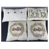 4 decorative throw pillows
