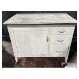 Kitchen island with 3 drawers, cabinet door and