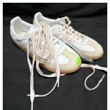 Adidas Womenï¿½s Size 7 Sneakers