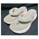 Skechers Ladies Size 7 GoWalk Flex Sandals