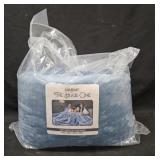 The Huge One throw blanket 110x132'