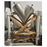 Patterson-Kelley cross flow blender, needs wired,