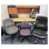 6ï¿½ folding table, desk shelf and 3 chairs, 6ï¿½ x