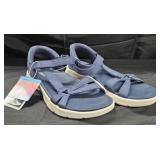 Women's size 9 Skechers sandals