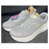 Ladies Skechers swift-fit sneakers, size 8