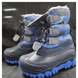 Kid's size 9/10 snow boots. New w/ tags