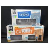 300 clear plastic forks & 360 piece clear plastic