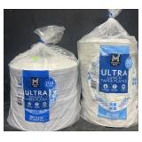 204 Ultra dinner paper plates & 300 Ultra lunch