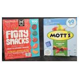 Fruit snacks 100 pouches. Mott's Fruit snacks 90