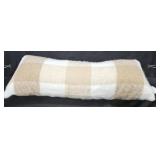Decorative Pillow. Tan/white