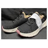 Skechers Swift Fit Ladies Size 10 Sneakers