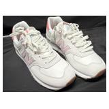 New Balance Womenï¿½s Size 9.5 Classics Sneakers