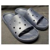 Crocs Menï¿½s Size 6 Slides, Worn