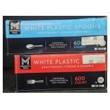 White plastic spoons 600 count. White plastic