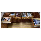 Contents of 6 kitchen drawers, flatware, napkin