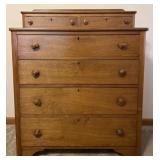 Antique chest of drawers, 39' x 18' x 48' high