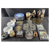 Group of decorative accessories, metal plaque