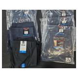 Men's size 38 shorts and size 38x32 pants.vnewbw/