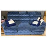 La-Z-Boy Dual reclining sofa, 80ï¿½ x 36ï¿½ x 41ï¿½