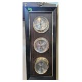 Thermometer, Barometer, Humidity hanger