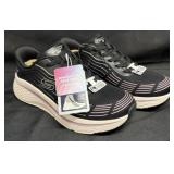 Skechers Swift Fit Ladies Size 9 Sneakers