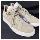 White Mountain Women's Size 10 Sneakers