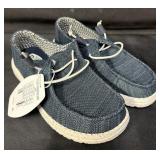HeyDude Women's Size 6 Canvas Shoes