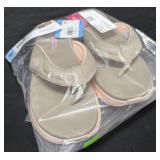 Skechers Wonen's Size 9 Flip Flops