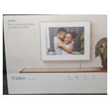 Aura 15' Walden Digital Photo Frame. Factory