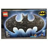 LEGO Batman 'Batman Logo' Building Set, 678pcs,