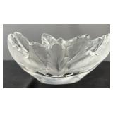Lalique Compiï¿½gne bowl featuring molded oak
