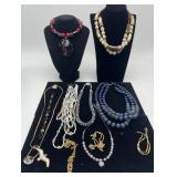 Group of fashion necklaces