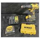 Dewalt 20V cordless drill w/ one battery,
