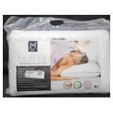 Standard size memory foam pillow