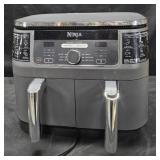 USED Ninja 2 basket Air Fryer. Not tested. Handle