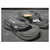 Women's size 8 Skechers sandals. New w/ tags