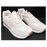 New Balance Womenï¿½s Size 8.5 Classics Sneakers