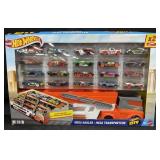 Hotwheels City Mega Hauler Set