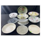 Group of decorated porcelain & glass, bowls,