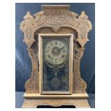 Antique Seth Thomas shelf clock with key &