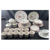 48 pc. Set of Farberware ï¿½White Christmasï¿½ China