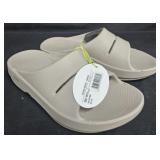 Oofos slides men's size 8, women's size 10