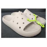 Crocs men's size 7 women's size 9