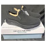 Sketchers Menï¿½s size 9.5 Arch Comfort Flex