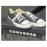 Converse Menï¿½s size 9 Womenï¿½s size 11 shoes