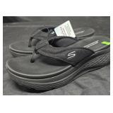 Sketchers Premium Cushion size 9 flip flops