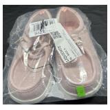 Ladies slip on comfy shoes size 4